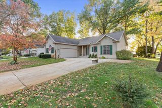 2217 Woodland Court, Elkhart, IN 46514