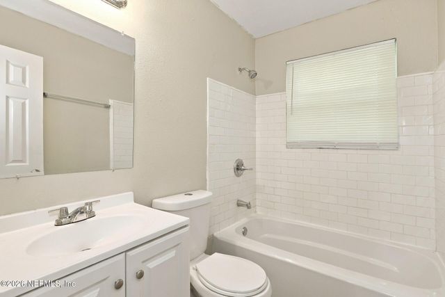 6923 MISS MUFFET Lane N, Jacksonville, FL 32210