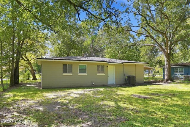 6923 MISS MUFFET Lane N, Jacksonville, FL 32210