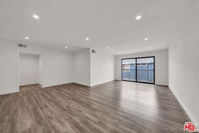 7453 Haskell Avenue 7, Van Nuys (los Angeles), CA 91406