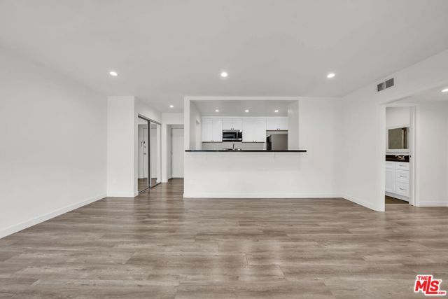 7453 Haskell Avenue 7, Van Nuys (los Angeles), CA 91406