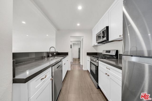 7453 Haskell Avenue 7, Van Nuys (los Angeles), CA 91406