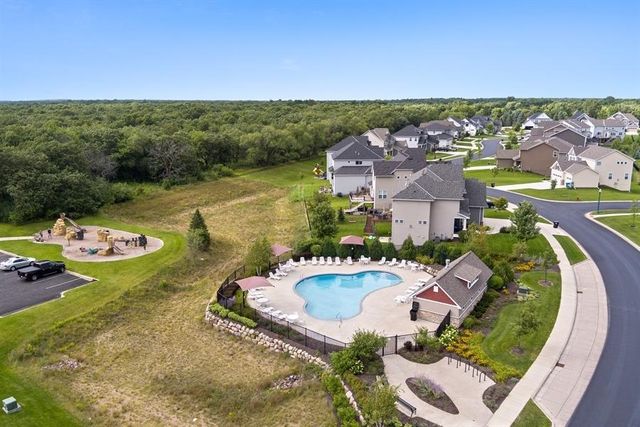 4212 Parkview Lane, Anoka, MN 55303