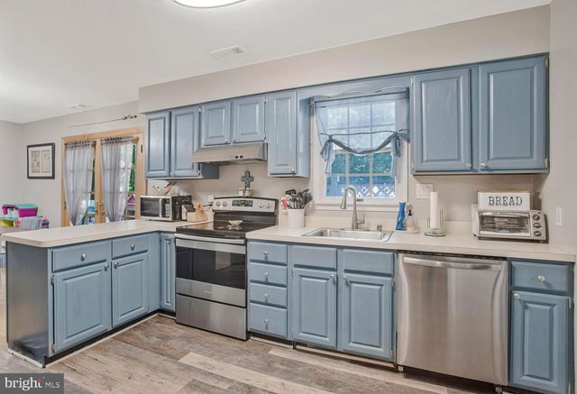 1330 JORDAN DR, Shady Side, MD 20764