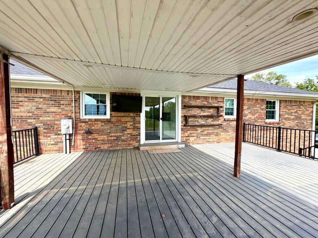 1636 Bellows Mill Road, Harrodsburg, KY 40330