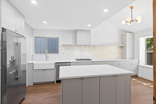 3609 Oak Creek DR, Austin, TX 78727
