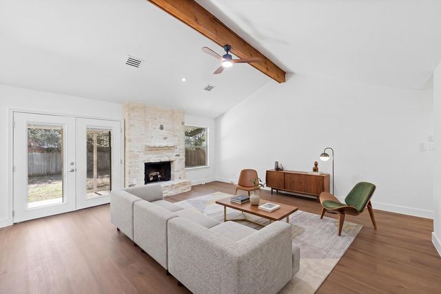 3609 Oak Creek DR, Austin, TX 78727