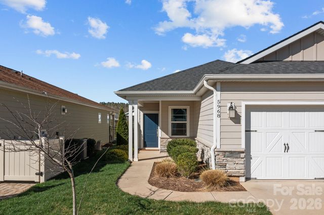 5968 Pier Drive, Denver, NC 28037