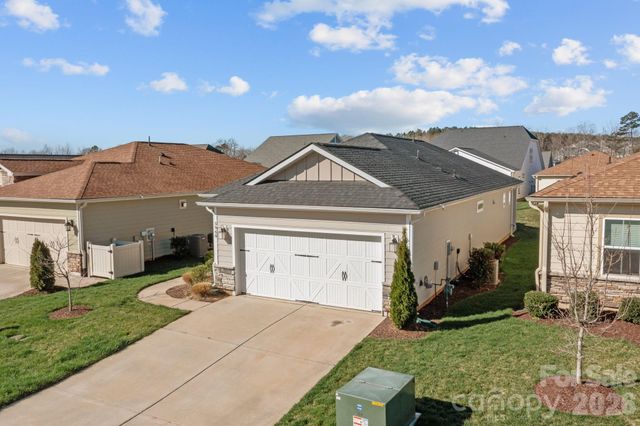 5968 Pier Drive, Denver, NC 28037