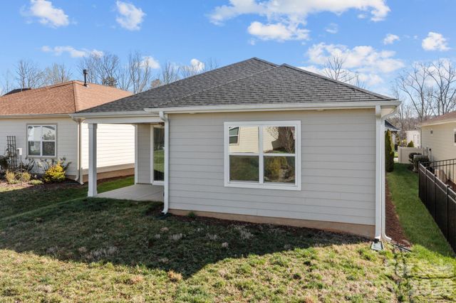 5968 Pier Drive, Denver, NC 28037