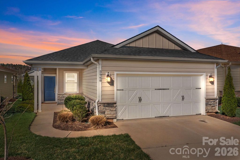 5968 Pier Drive, Denver, NC 28037