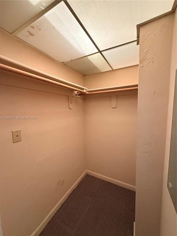 3860 NE 170th Street 304, North Miami Beach, FL 33160