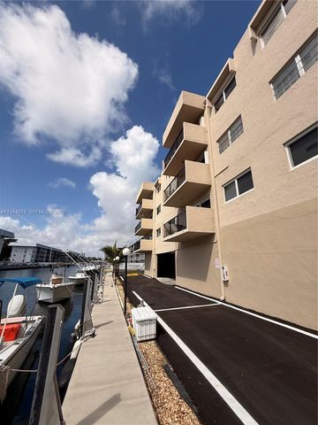 3860 NE 170th Street 304, North Miami Beach, FL 33160