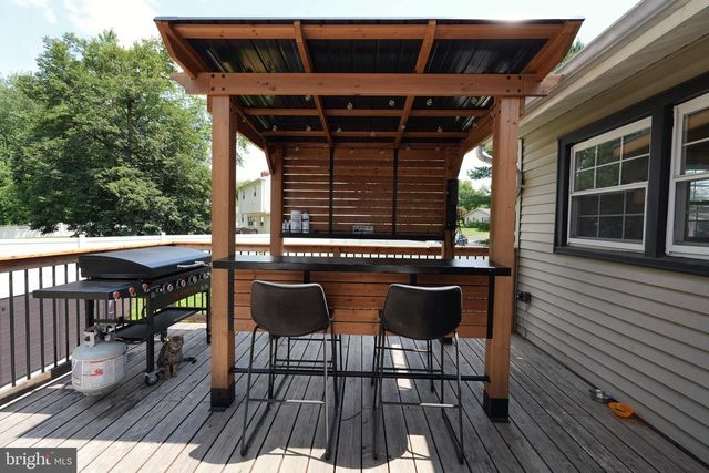 111 WINDING LN, Cinnaminson, NJ 08077