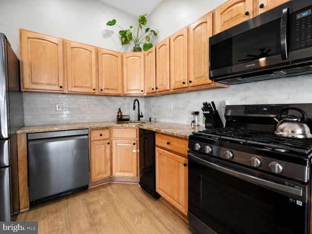 111 WINDING LN, Cinnaminson, NJ 08077