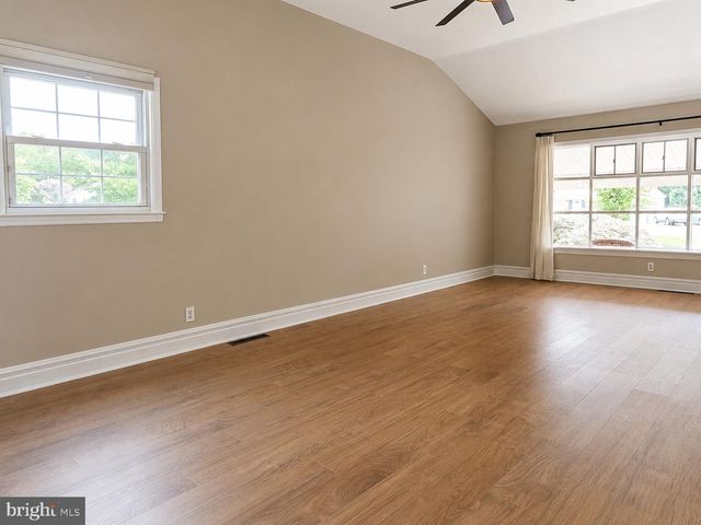 111 WINDING LN, Cinnaminson, NJ 08077