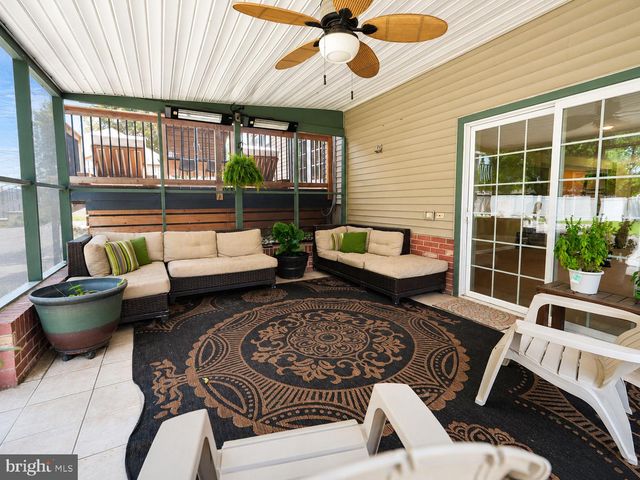 111 WINDING LN, Cinnaminson, NJ 08077