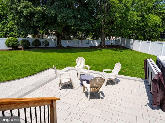 111 WINDING LN, Cinnaminson, NJ 08077