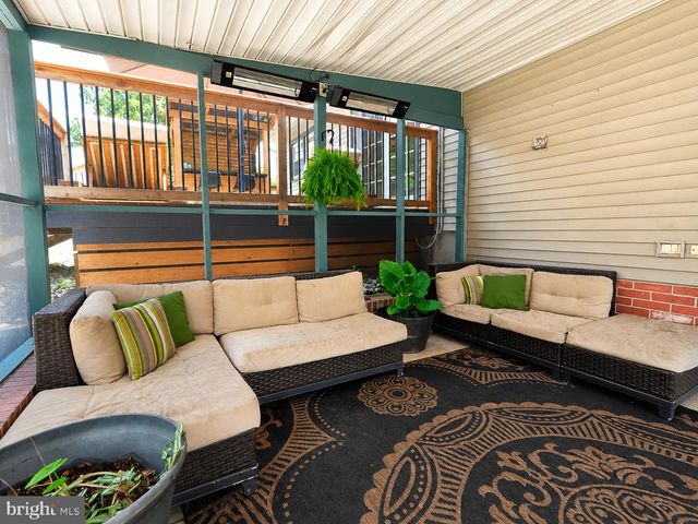 111 WINDING LN, Cinnaminson, NJ 08077