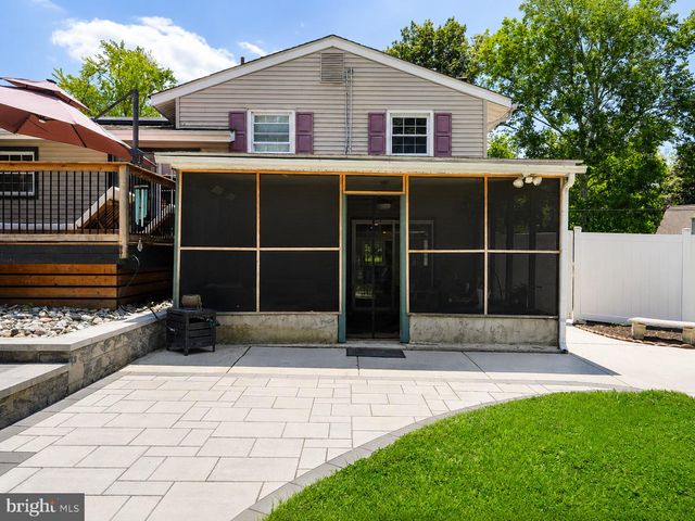 111 WINDING LN, Cinnaminson, NJ 08077