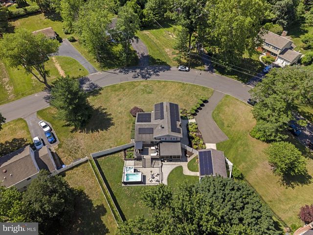 111 WINDING LN, Cinnaminson, NJ 08077
