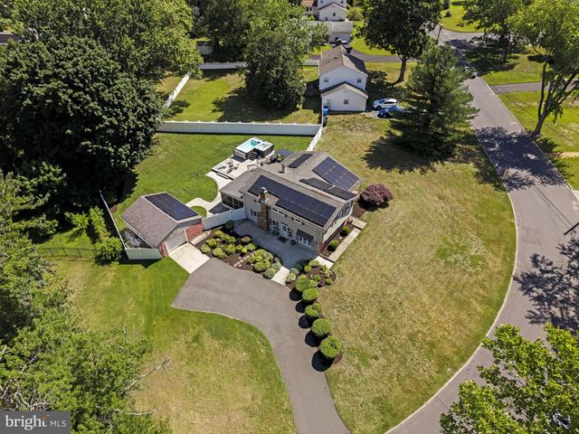 111 WINDING LN, Cinnaminson, NJ 08077