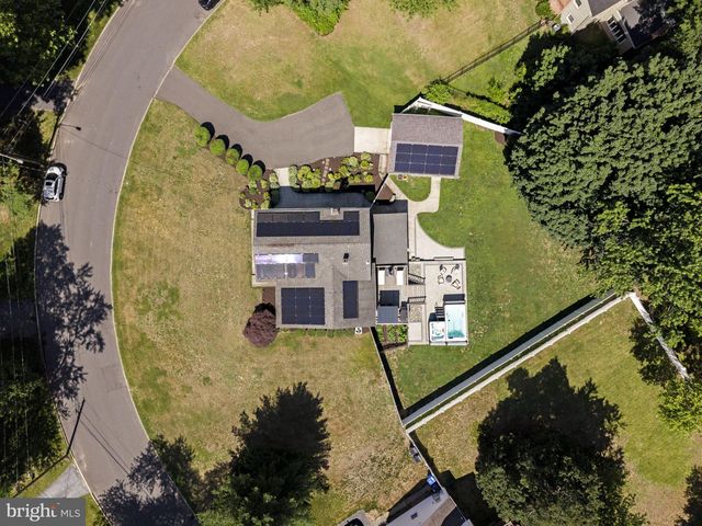 111 WINDING LN, Cinnaminson, NJ 08077