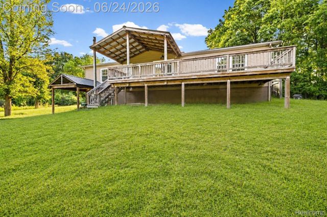 2190 Seymour Lake Road, Brandon Charter Township, MI 48462