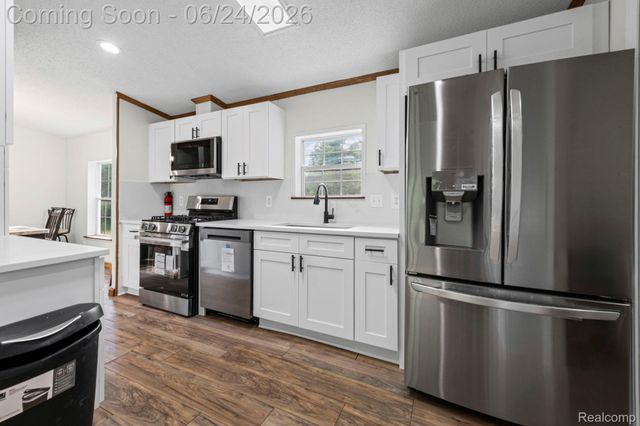 2190 Seymour Lake Road, Brandon Charter Township, MI 48462