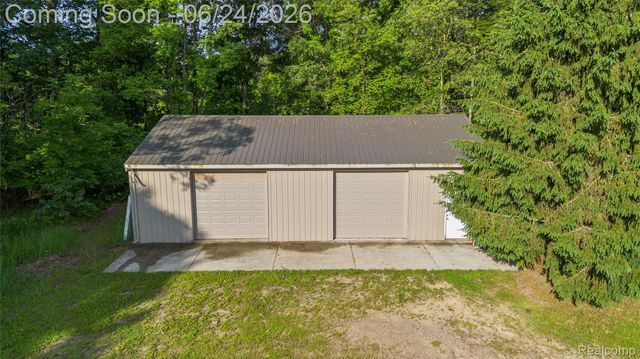 2190 Seymour Lake Road, Brandon Charter Township, MI 48462