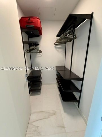 300 Biscayne Boulevard Way 3308W, Miami, FL 33131