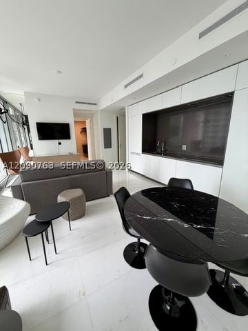 300 Biscayne Boulevard Way 3308W, Miami, FL 33131