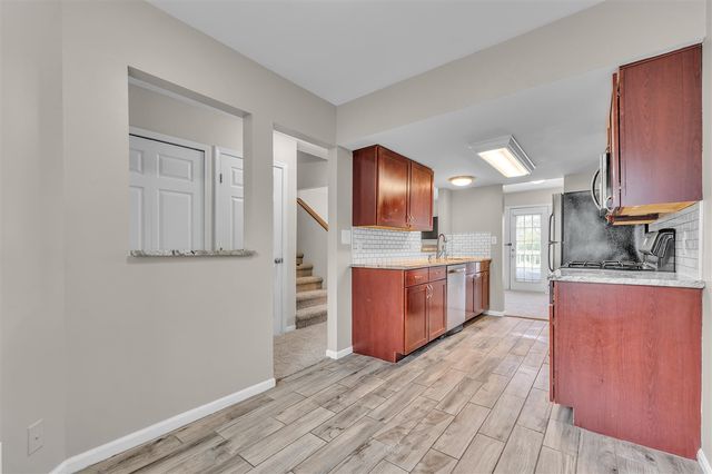 251 Fieldcrest Street, Ann Arbor, MI 48103