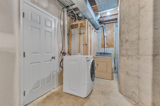 251 Fieldcrest Street, Ann Arbor, MI 48103