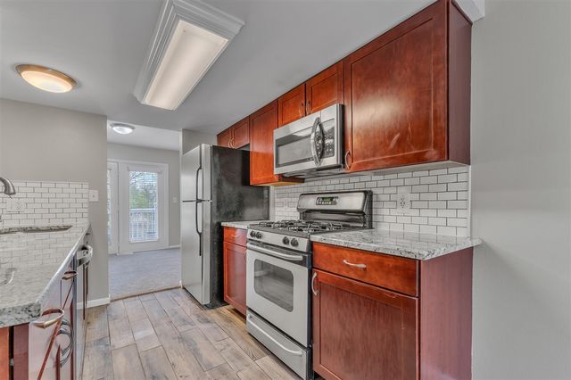 251 Fieldcrest Street, Ann Arbor, MI 48103