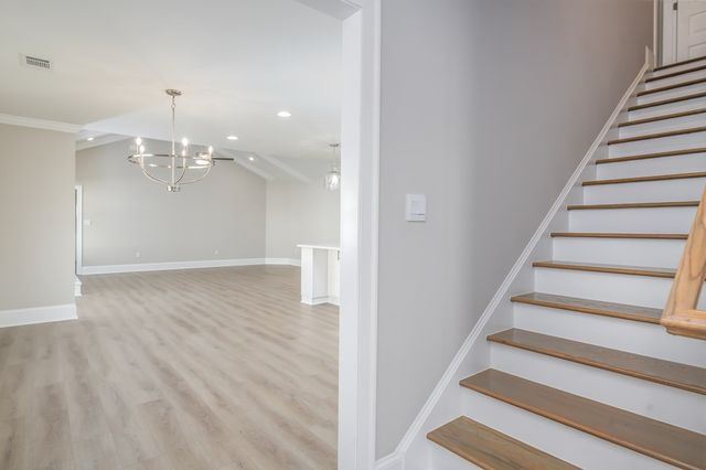 207 Zinnia Lane, Dothan, AL 36305