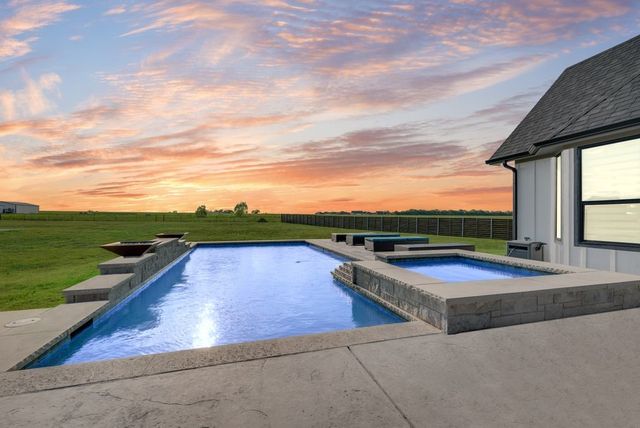 481 Ike Road, Waxahachie, TX 75165