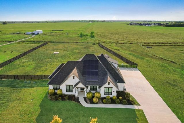 481 Ike Road, Waxahachie, TX 75165