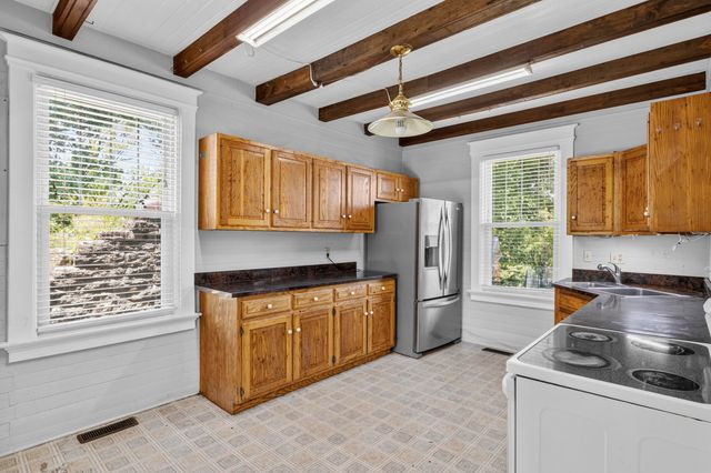 302 College Street, Sadieville, KY 40370