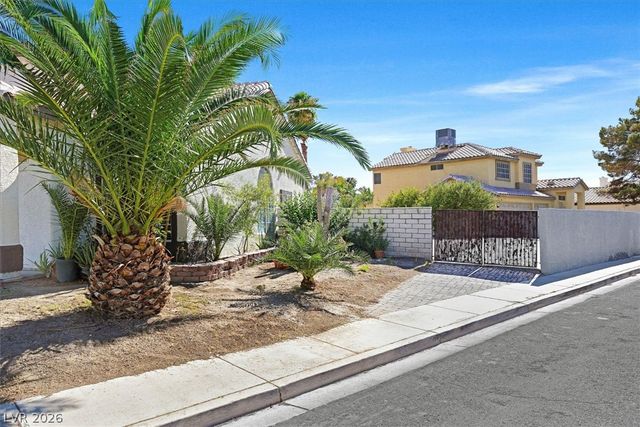 1715 Green Apple Way, Las Vegas, NV 89142