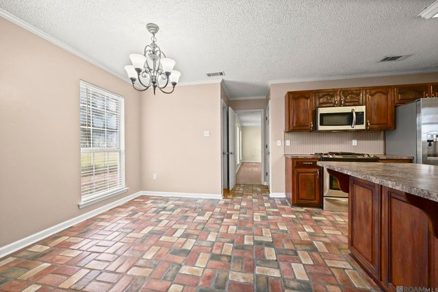 22977 Treakle Ln, Zachary, LA 70791