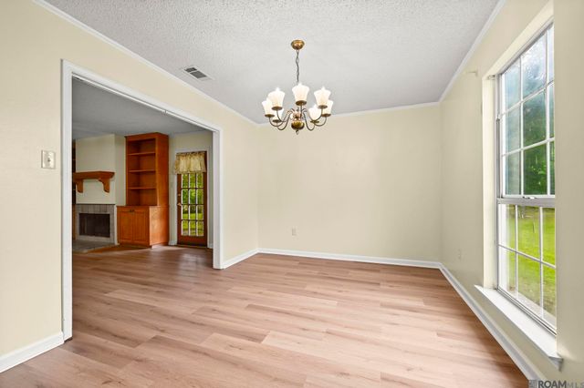 22977 Treakle Ln, Zachary, LA 70791