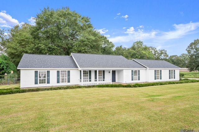 22977 Treakle Ln, Zachary, LA 70791