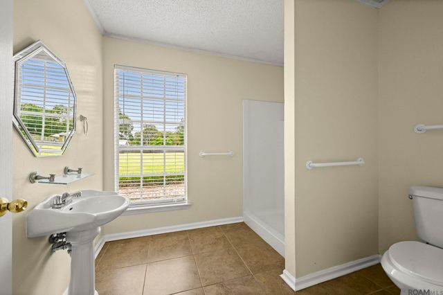 22977 Treakle Ln, Zachary, LA 70791