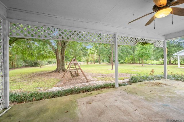 22977 Treakle Ln, Zachary, LA 70791