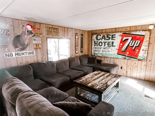 676 N Elm Street, Eufaula, OK 74432