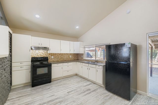 6800 Horwich, San Antonio, TX 78239