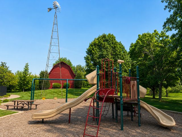 15587 Crab Apple Lane, Eden Prairie, MN 55347