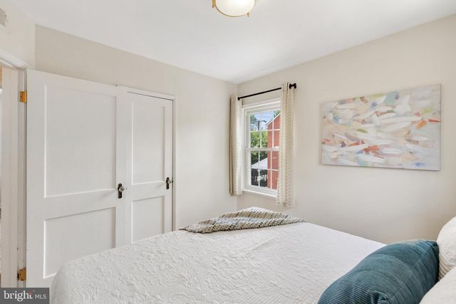 2207 6TH ST S, Arlington, VA 22204