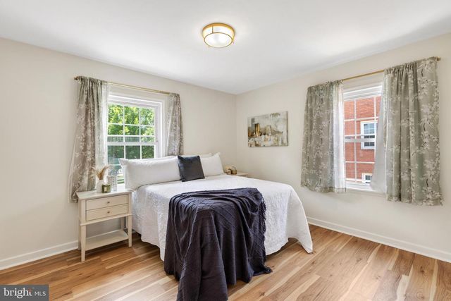 2207 6TH ST S, Arlington, VA 22204
